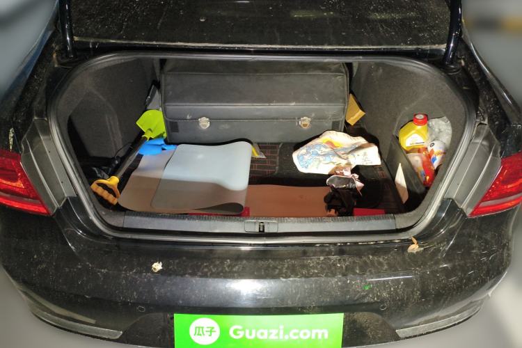 Used Volkswagen Magotan 2013 1.8TSI Luxury Model Trunk