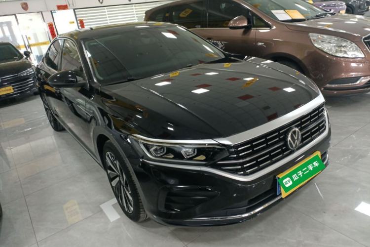 Used Volkswagen Passat 2023 Facelift 330TSI Luxury Edition