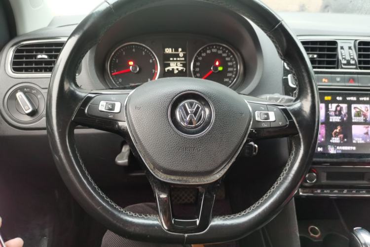 Used Volkswagen Polo 2014 1.6L Automatic Luxury Edition