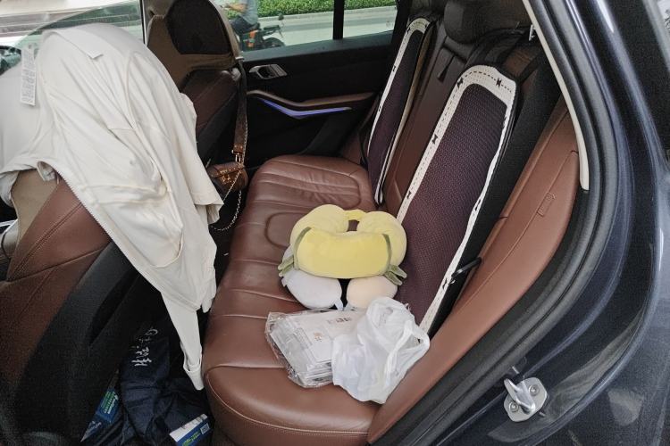 Used BMW X5 2019 xDrive40i M Sport Package Left Rear Seat