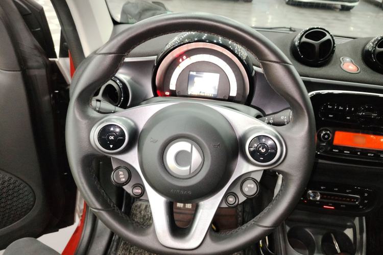 Used smart fortwo 2015 1.0L 52 kW Hardtop Passion Edition