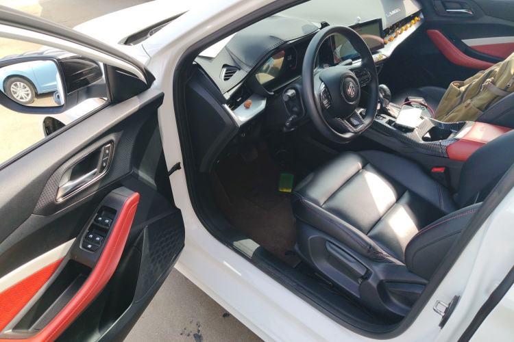 Used MG 5 2021 180 DVVT CVT Youth Luxury Edition
