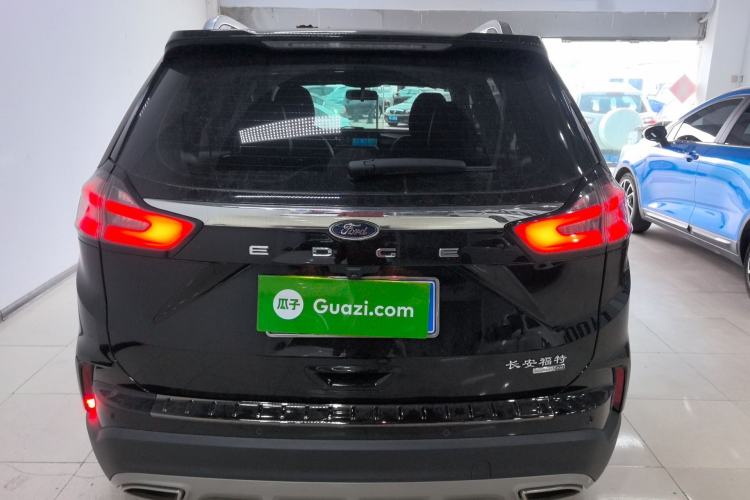 Used Ford Edge 2021 PLUS EcoBoost 245 Two-Wheel-Drive Platinum Edition 5 Seats
