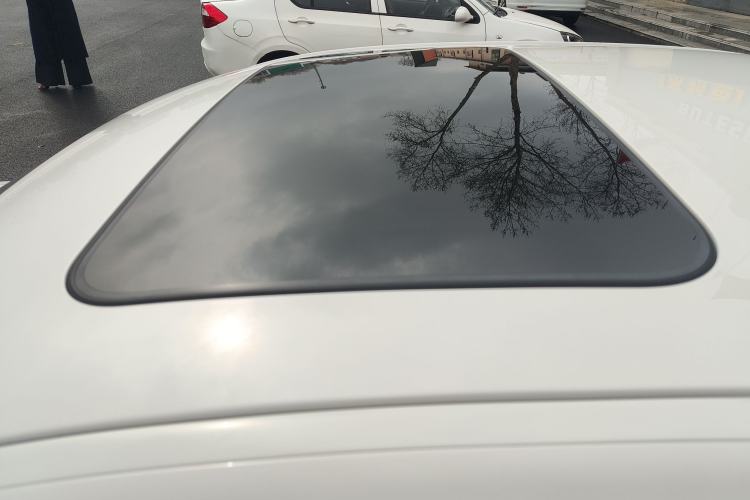 Used BMW 3 Series 2015 320Li Luxury Edition Fashion Model
