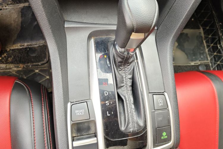 Used Honda Civic 2016 220TURBO CVT Luxury Edition
