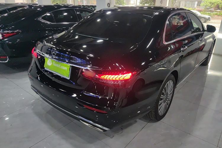 Used Mercedes-Benz E-Class 2022 Second Facelift E 300 L Fashion Edition
