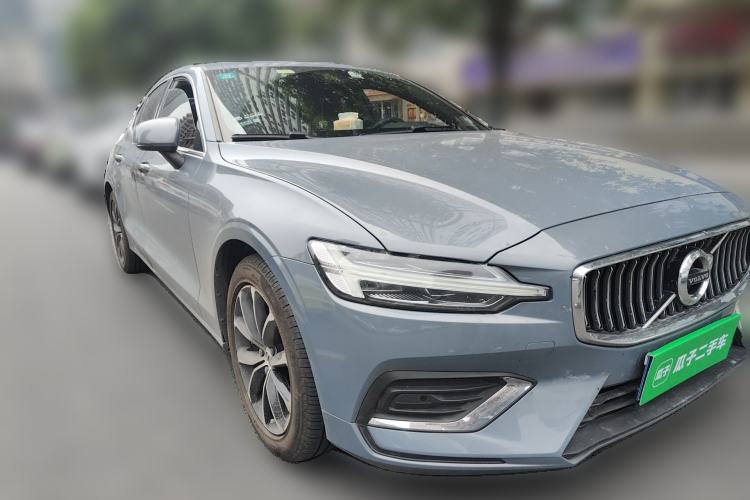 Used Volvo S60 2022 B4 Zhiyi Luxury Edition
