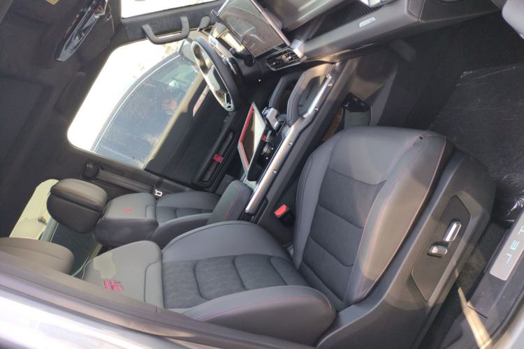 Used JETOUR Traveler 2023 2.0T All-Wheel Drive Conquer PRO
