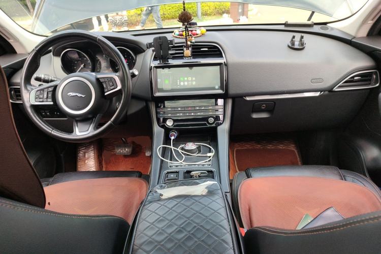 Used Jaguar F-PACE 2018 2.0T Four-Wheel Drive Urban Luxury Edition
