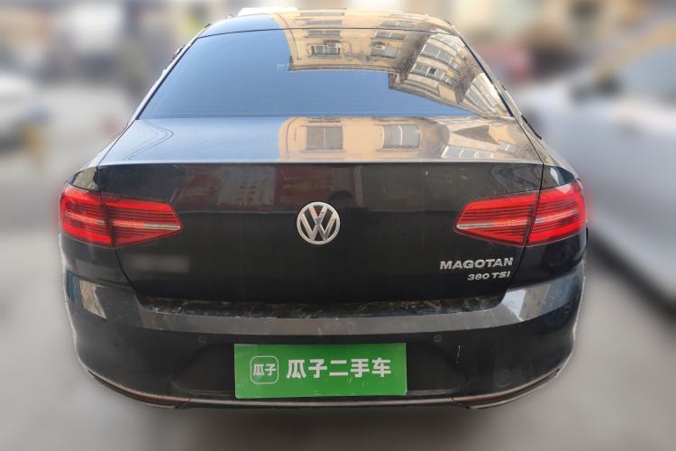 Used Volkswagen Magotan 2018 380TSI DSG Luxury Model Rear