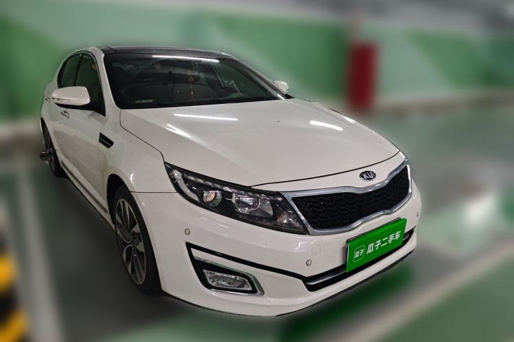 Used Kia K5 2014 2.0L Automatic LUXURY Front Right 45 Deg