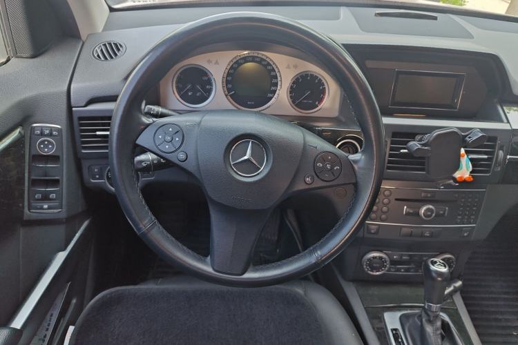 Used Mercedes-Benz GLK-Class 2011 GLK 300 4MATIC Fashion Model
