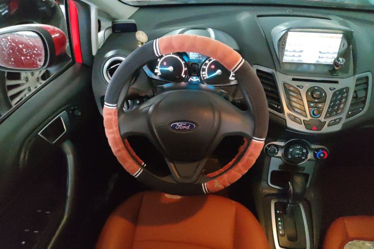 Used Ford Fiesta 2013 Hatchback 1.5L Automatic Fashion Edition Steering Wheel