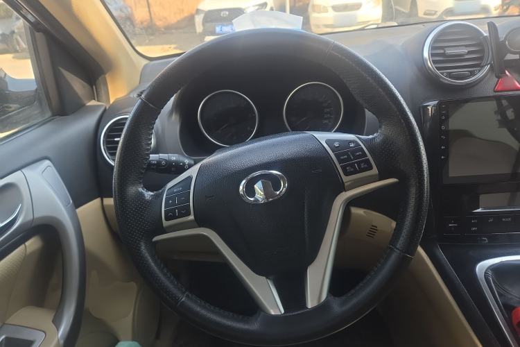 Used Haval H6 2011 Green Silence 2.0T Manual Two-Wheel Drive Urban Model