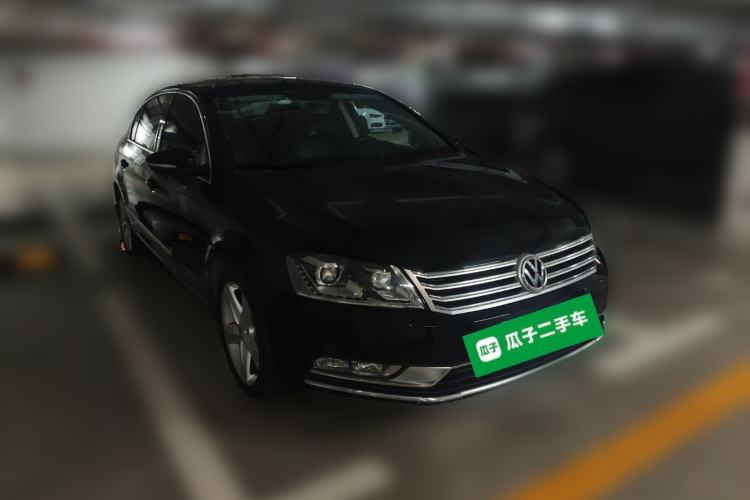 Used Volkswagen Magotan 2016 1.8TSI Luxury Comfort Model Front Right 45 Deg