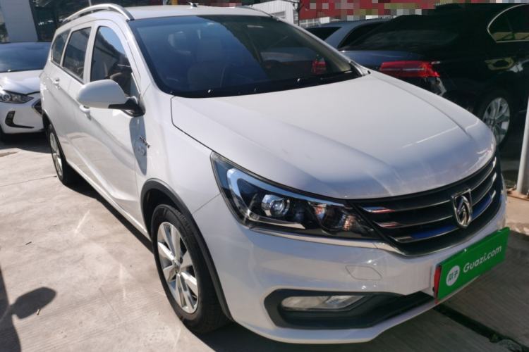 Used Baojun 310W 2017 1.5L Manual Comfort Version China VI Emission Standard