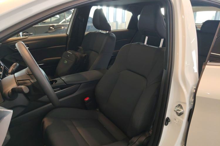 Used Toyota Avalon 2024 2.0L Ambition Edition Left Front Seat