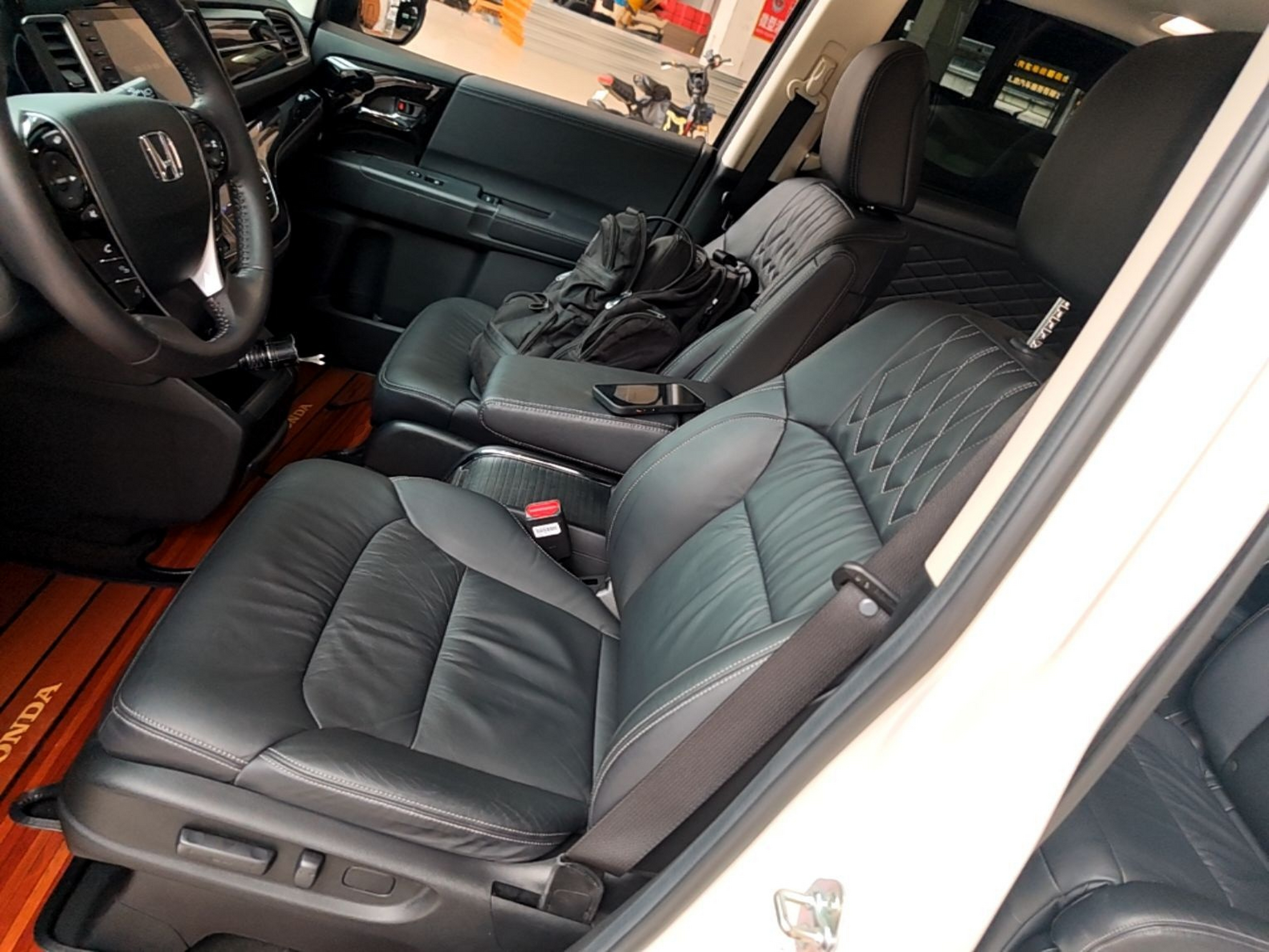 Interior delantero