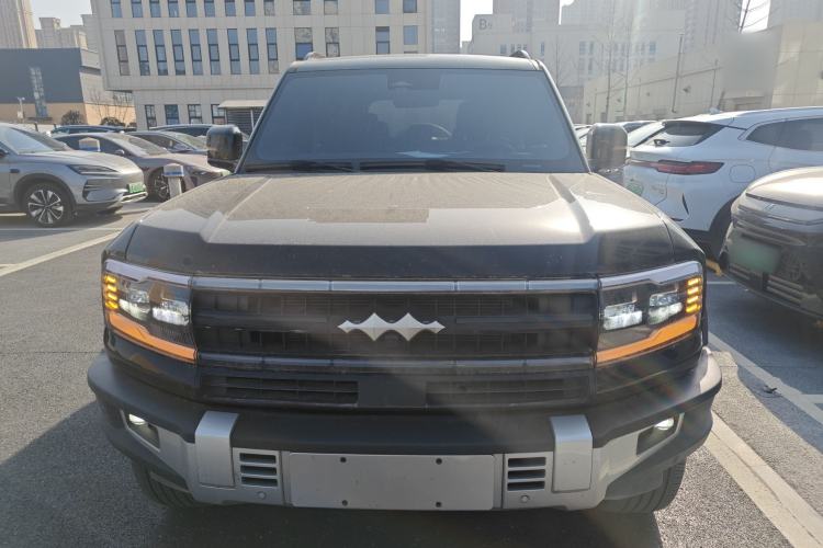 Used Formula Leopard Leopard 5 2023 Navigator Edition
