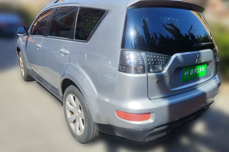 Used Mitsubishi Outlander 2010 Kijang 2.0 Sport Edition Rear Left 45 Deg