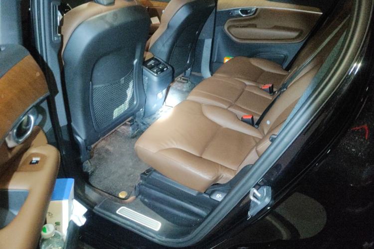 Used Volvo XC90 2024 B6 Zhiyi Luxury 7-Seater