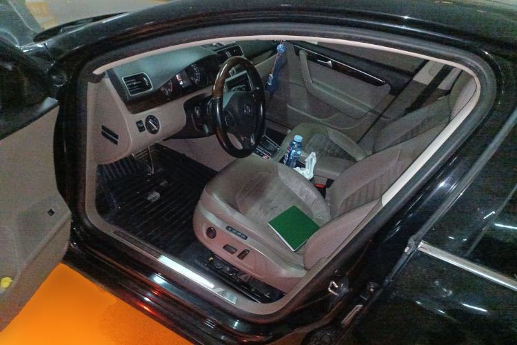 Used Volkswagen Magotan 2015 Revised Version 2.0 TSI Prestige Edition Driver Seat