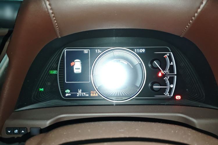 Used Lexus ES 2018 300h Premier Edition China VI Standard
