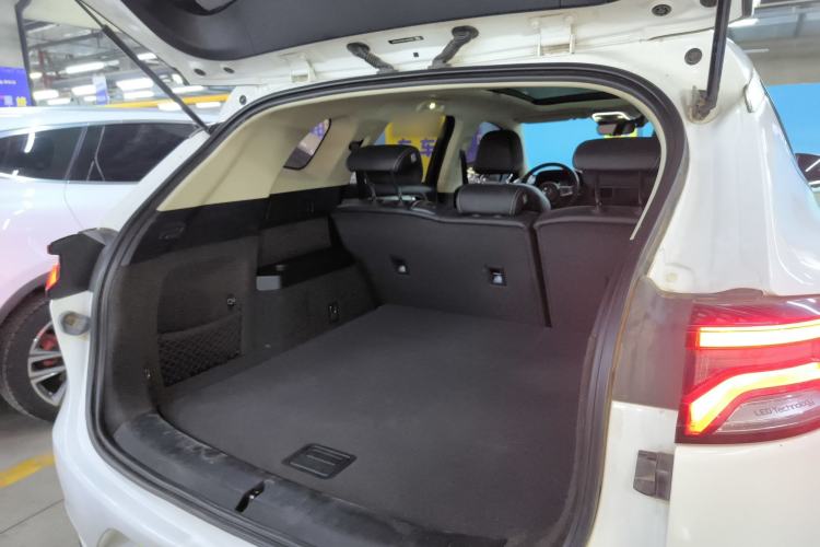 Used BYD Tang 2018 2.0T Automatic SmartConnect Prestige 5-Seater Emission Standard China V
