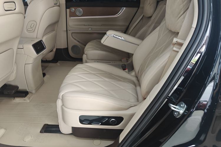 Used Hima AITO M9 2025 Pure Electric Ultra Version 100 kWh 6-Seater Model Interior 2