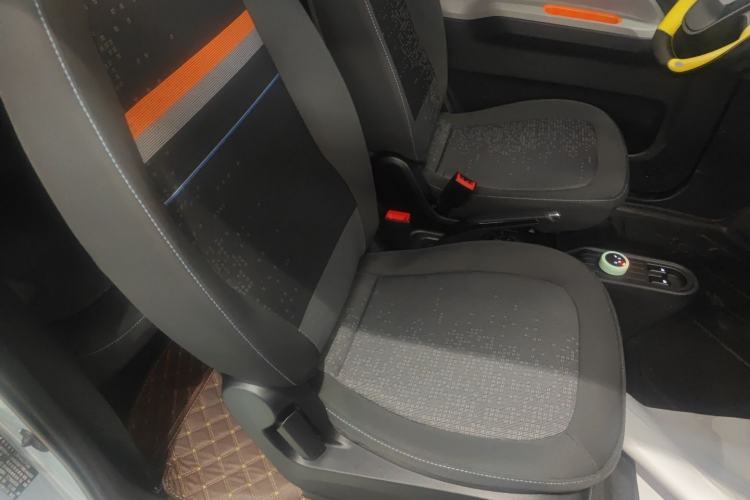 Used Wuling Hongguang MINIEV 2020 Freedom Version Lithium Iron Phosphate Right Front Seat