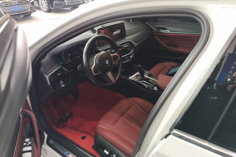 Used BMW 5 Series 2022 Restyled 530Li Leading Edition M Sport Package
