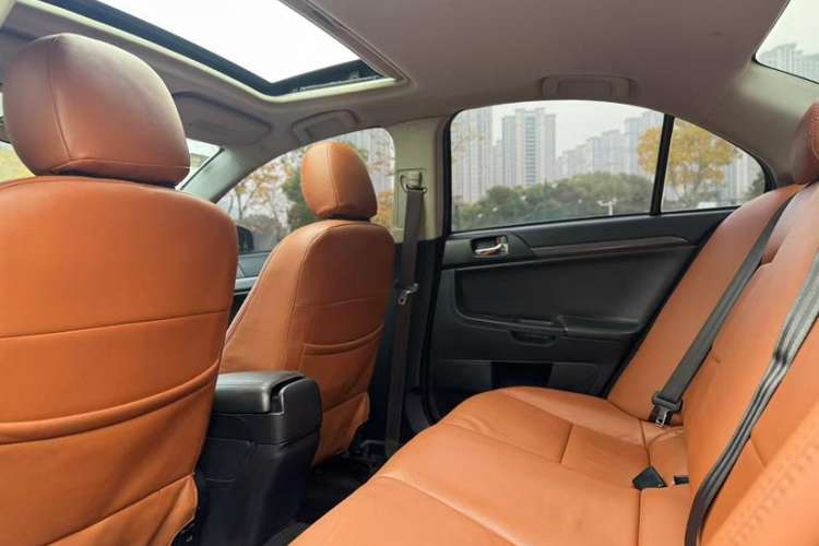 Used Mitsubishi Lancer EX 2013 Fashion Edition 1.8L CVT Comfort Version
