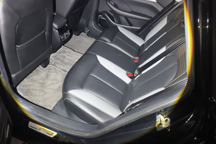 Used Roewe i6 MAX New Energy 2020 1.5T PHEV Cool & Spacious Skyroof Intelligent Drive Supreme Edition
