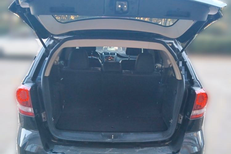 Used Dodge Journey 2016 2.4L Two-Wheel-Drive Touring Edition Trunk