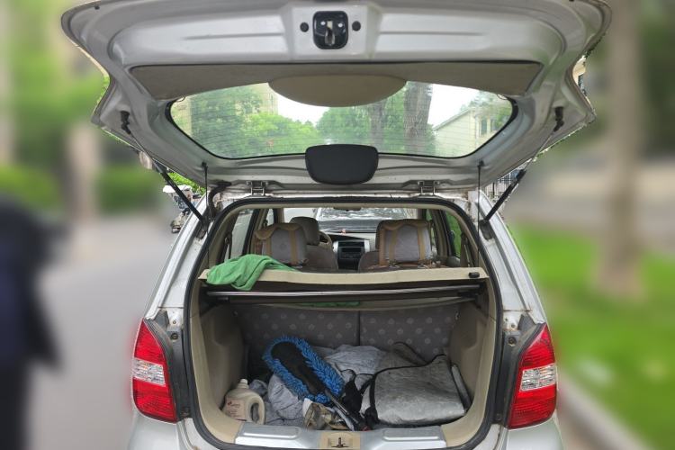 Used Nissan Livina 2008 1.6L Manual XuanNeng Model
