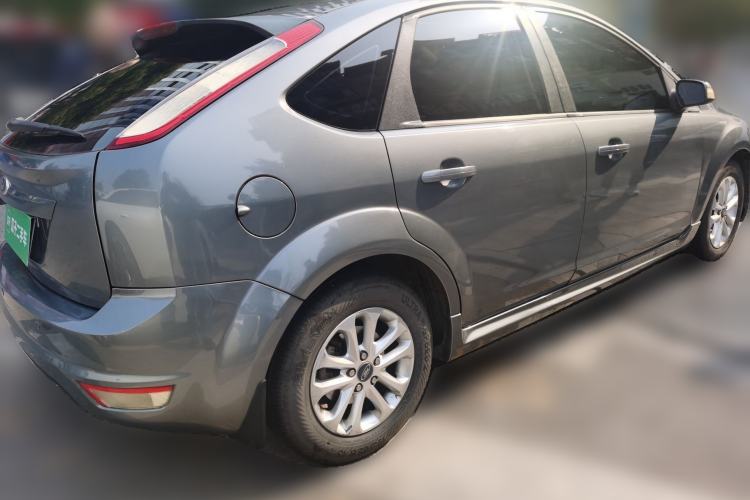 Used Ford Focus 2012 Hatchback Classic 1.8L Automatic Fashion Edition
