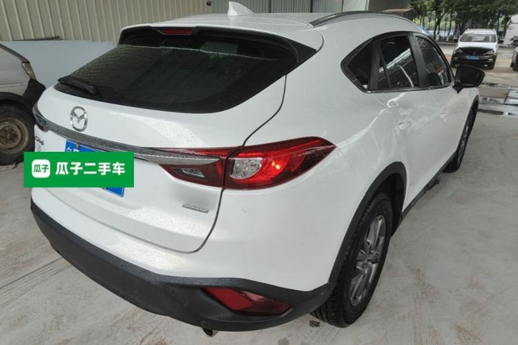 Used Mazda CX-4 2018 2.0L Automatic Two-Wheel Drive Blue Sky Premium Upgrade Version China VI Standard
