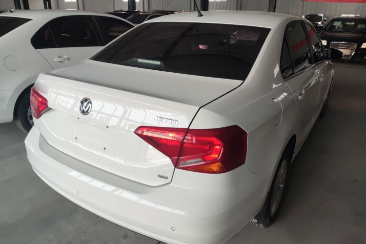 Used Volkswagen Jetta 2017 1.5L Manual Comfort Model
