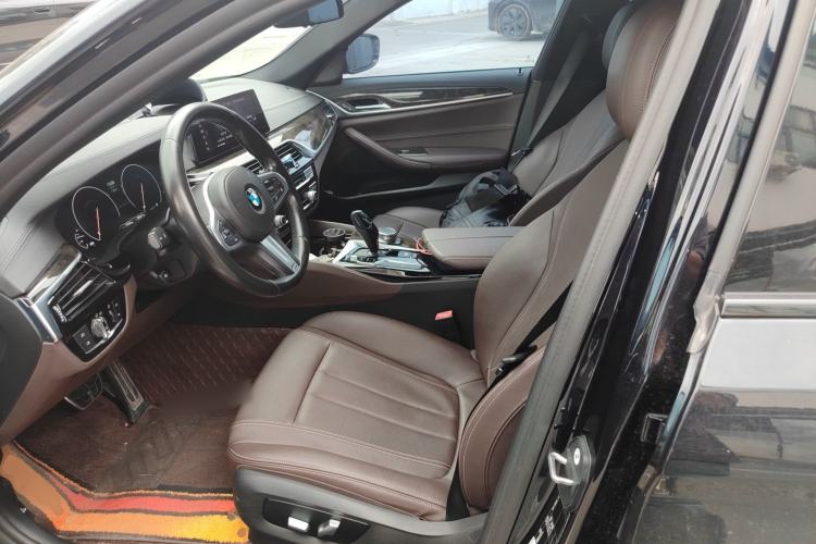 Used BMW 5 Series 2019 525Li M Sport Package Left Front Seat