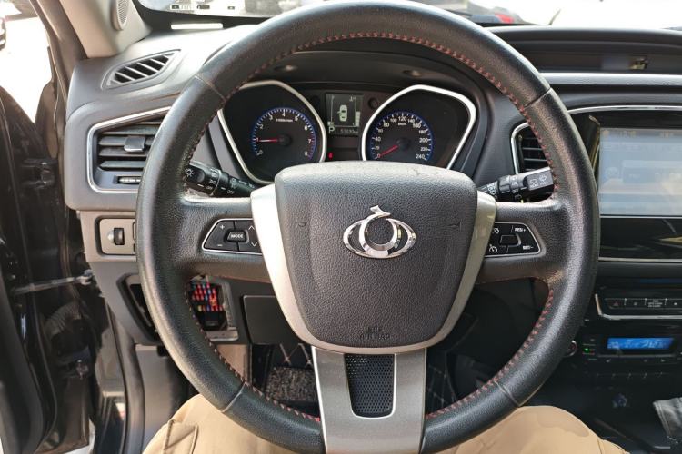 Used Geely Auto GX7 2015 Sport Edition 2.0L Automatic Luxury Model
