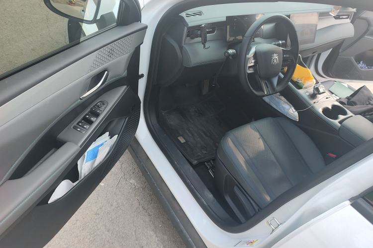 Used BYD Qin PLUS 2025 DM-i Smart Drive 55KM Leading Model
