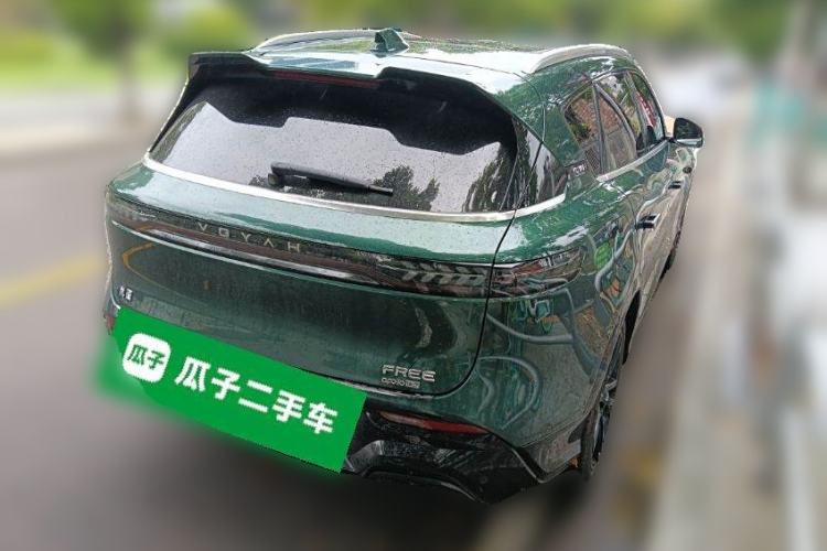 Used VOYAH FREE 2023 Four-Wheel Drive Extended-Range Model with Ultra-Long Range
