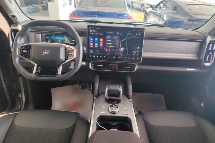 Used JETOUR Traveler 2023 2.0T All-Wheel-Drive CrossPRO Center Console