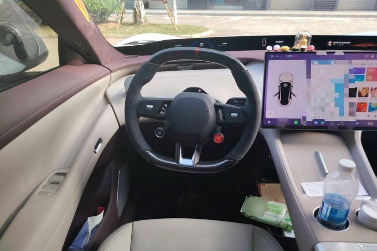 Used Xiaomi Auto YU7 2025 Ultra-Long Range High-Performance All-Wheel-Drive Max Edition