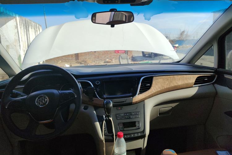 Used Buick GL8 2017 ES 28T Comfort Model China V Standard
