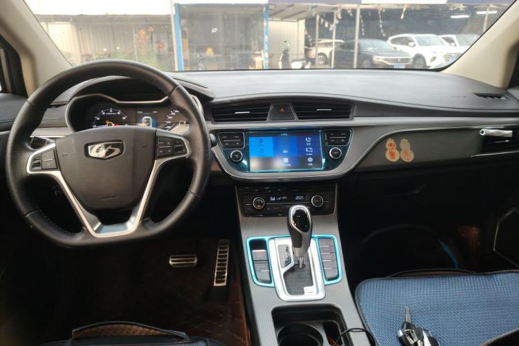 Used Geely Auto Emgrand GS 2016 Sport Edition 1.3T Automatic LingShang Model Center Console