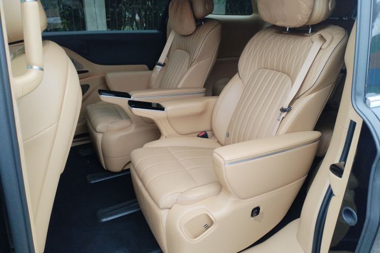 Used VOYAH Dream 2024 PHEV Ultra-Long Range Flagship Edition