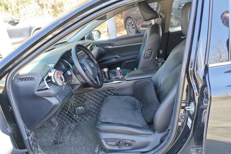 Used Toyota Camry 2019 Revised Version 2.0G Luxury Edition