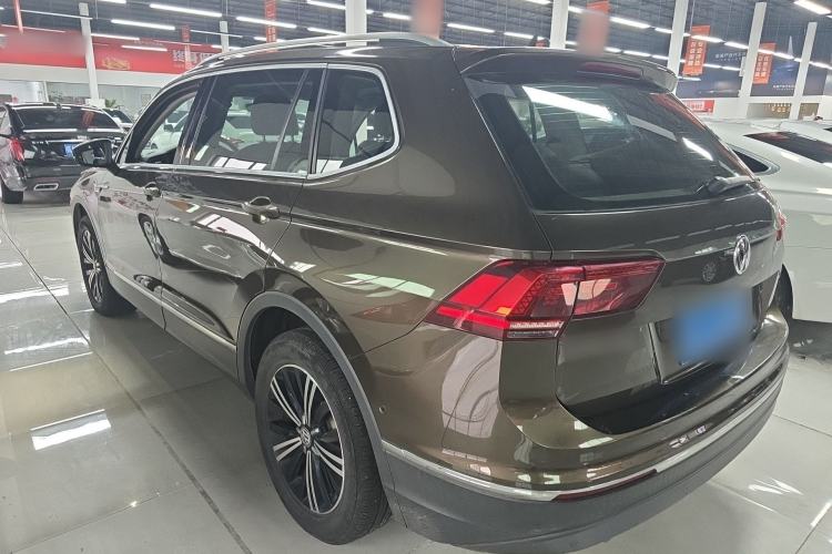 Used Volkswagen Tiguan L 2017 330TSI Automatic Two-Wheel Drive Flagship Edition Rear Left 45 Deg