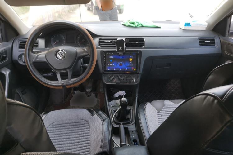 Used Volkswagen Santana 2016 1.4L Manual Fashion Edition
